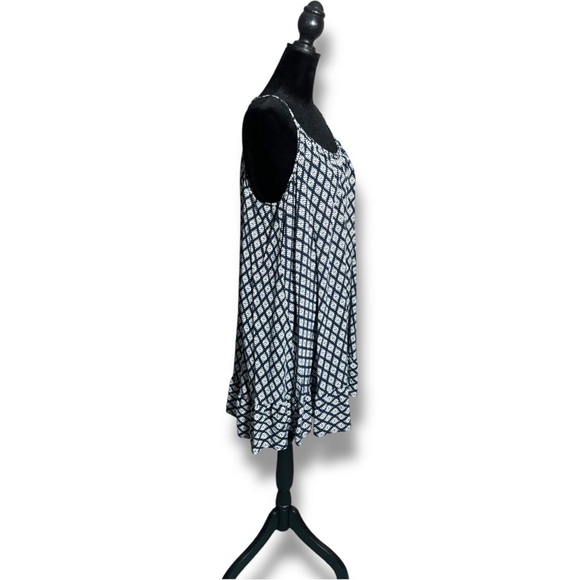 GAP Blue & White Floral Geometric Patterned Sleeveless Halter Style Beachy Dress - Picture 4 of 16